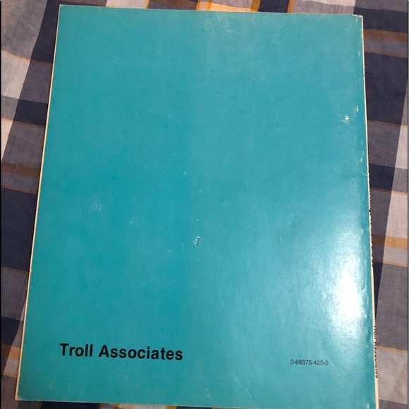 Valentine’s Day Things To Make and Do Vintage Book - Picture 5 of 5